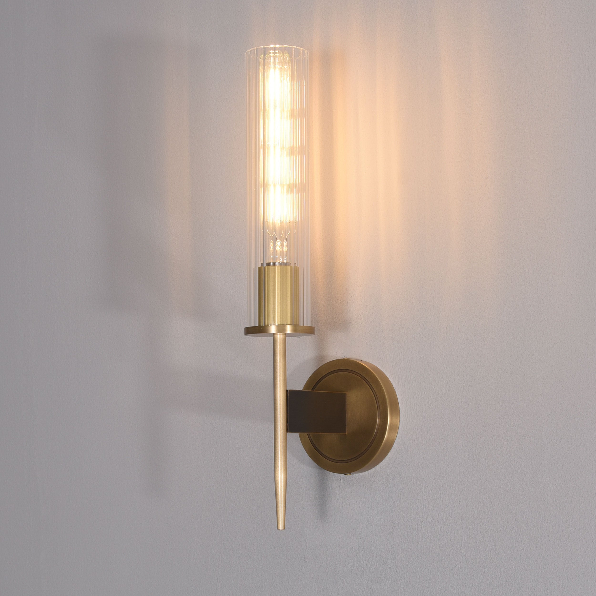 Figure Single Sconce Brass