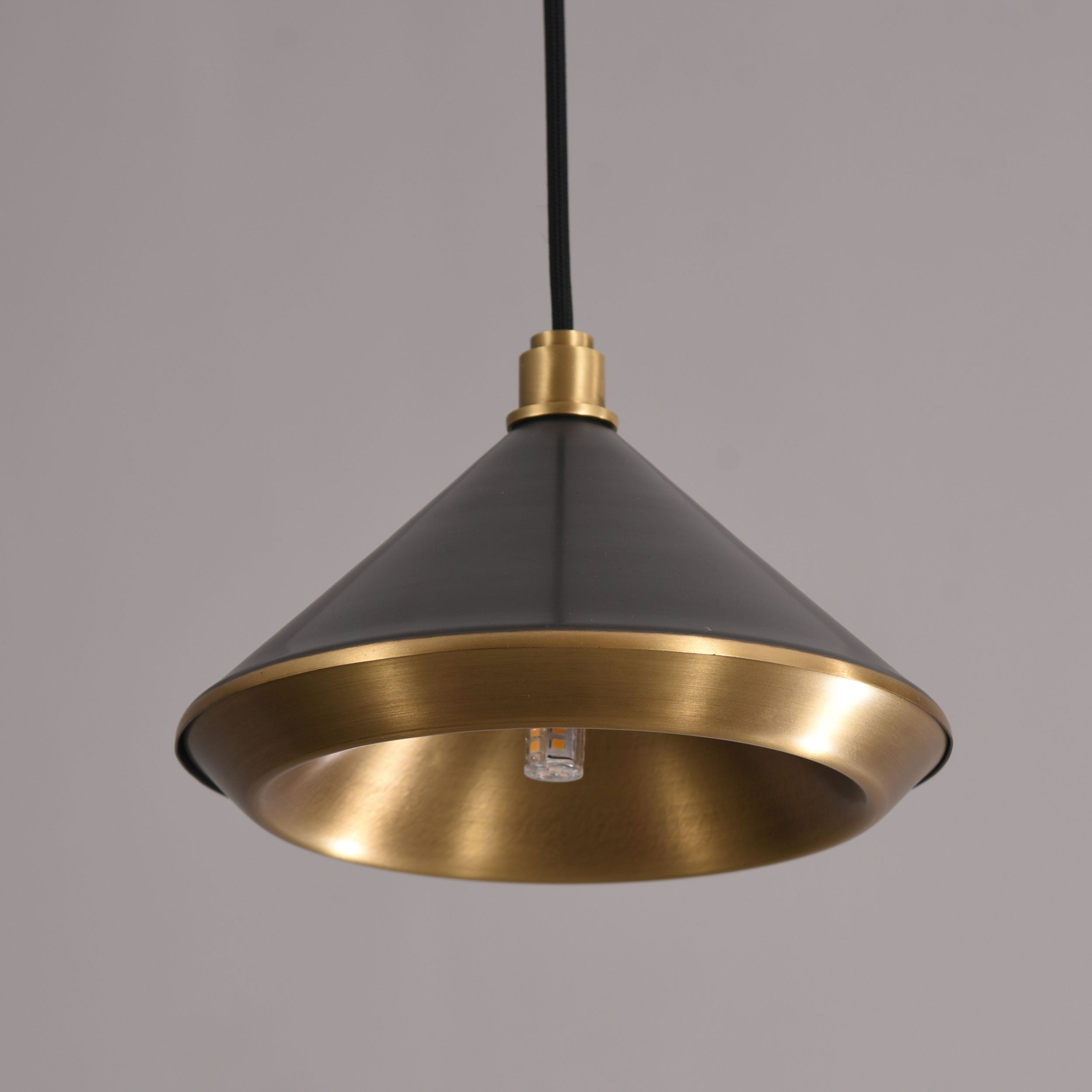 Munge Pendant Brass