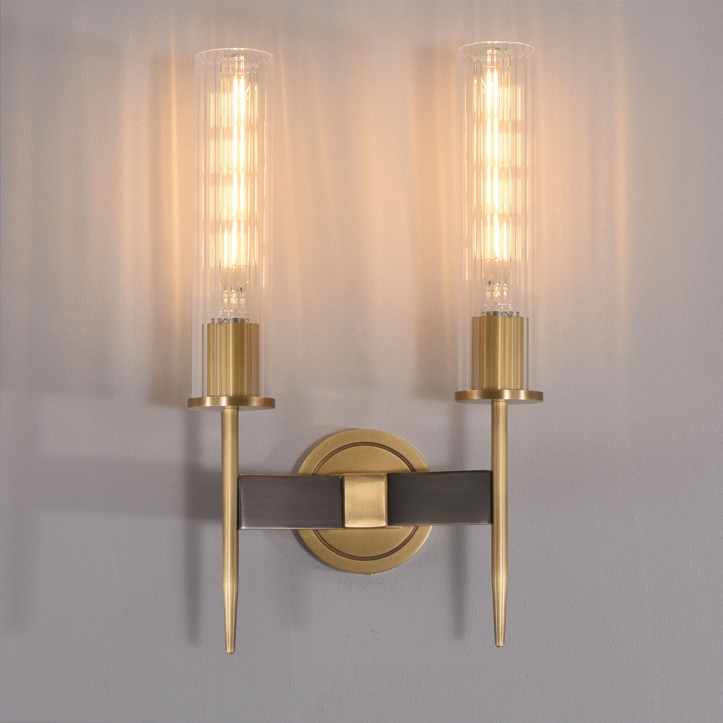 Figure Double Sconce Brass