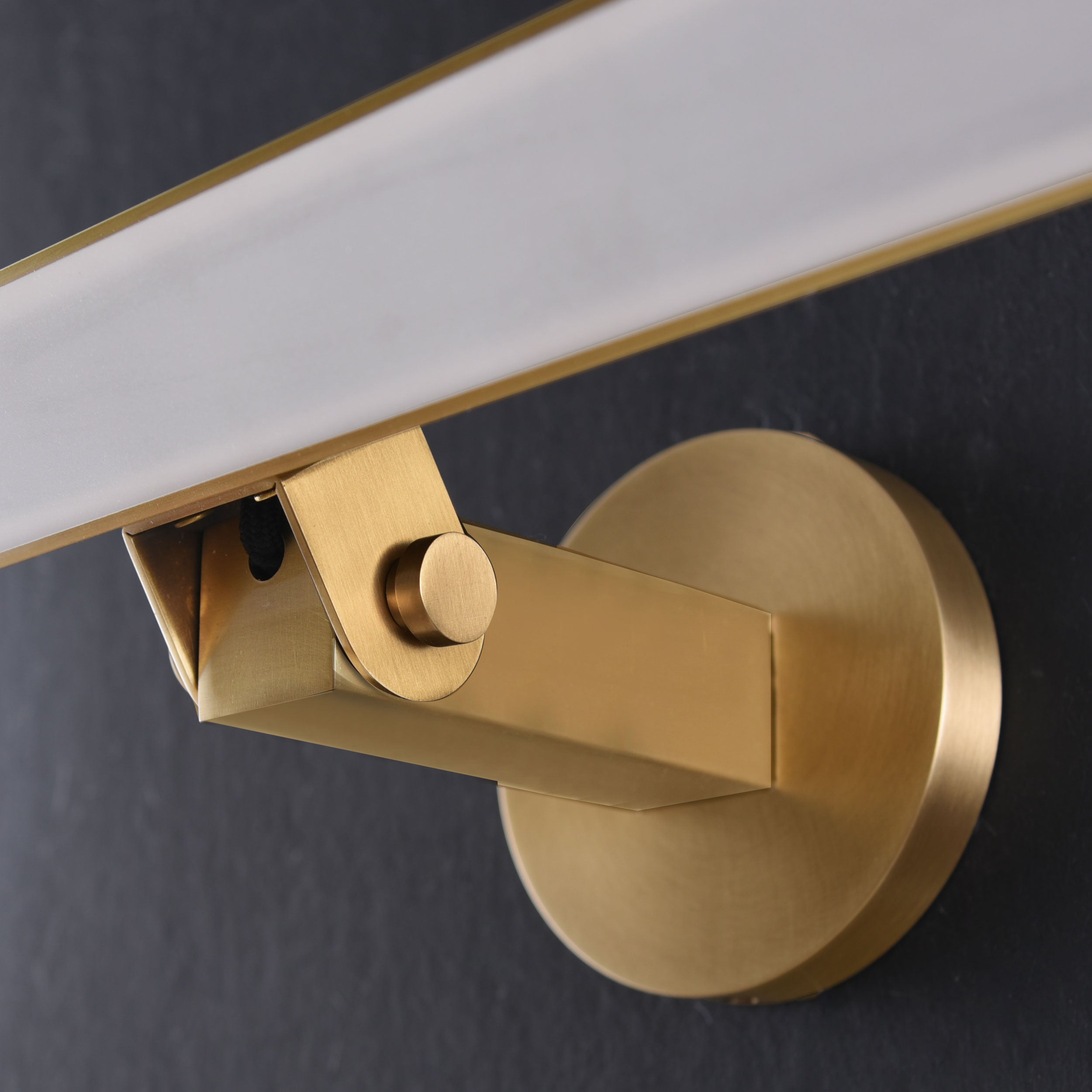 Roll Picture Sconce Brass