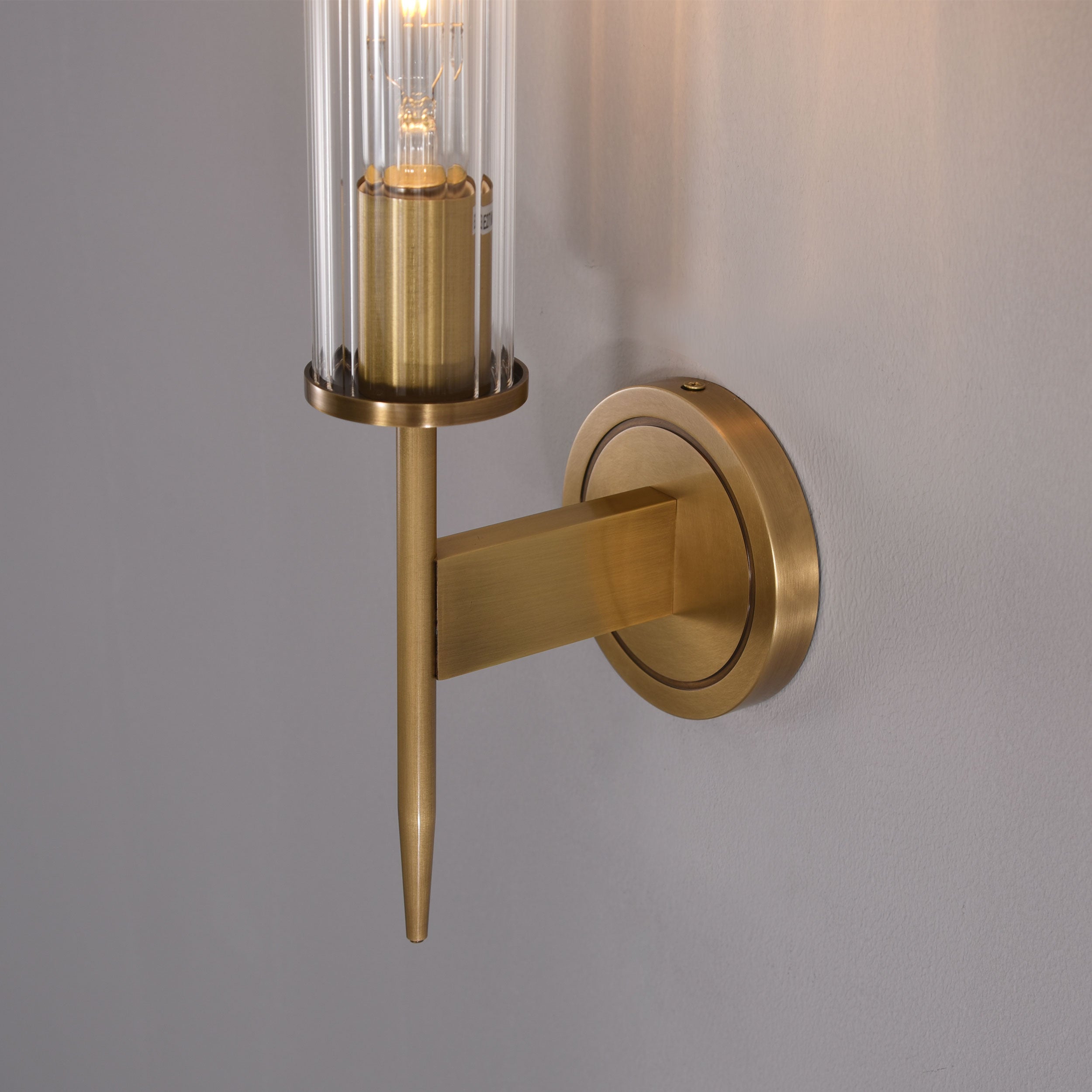 Figure Single Sconce Brass