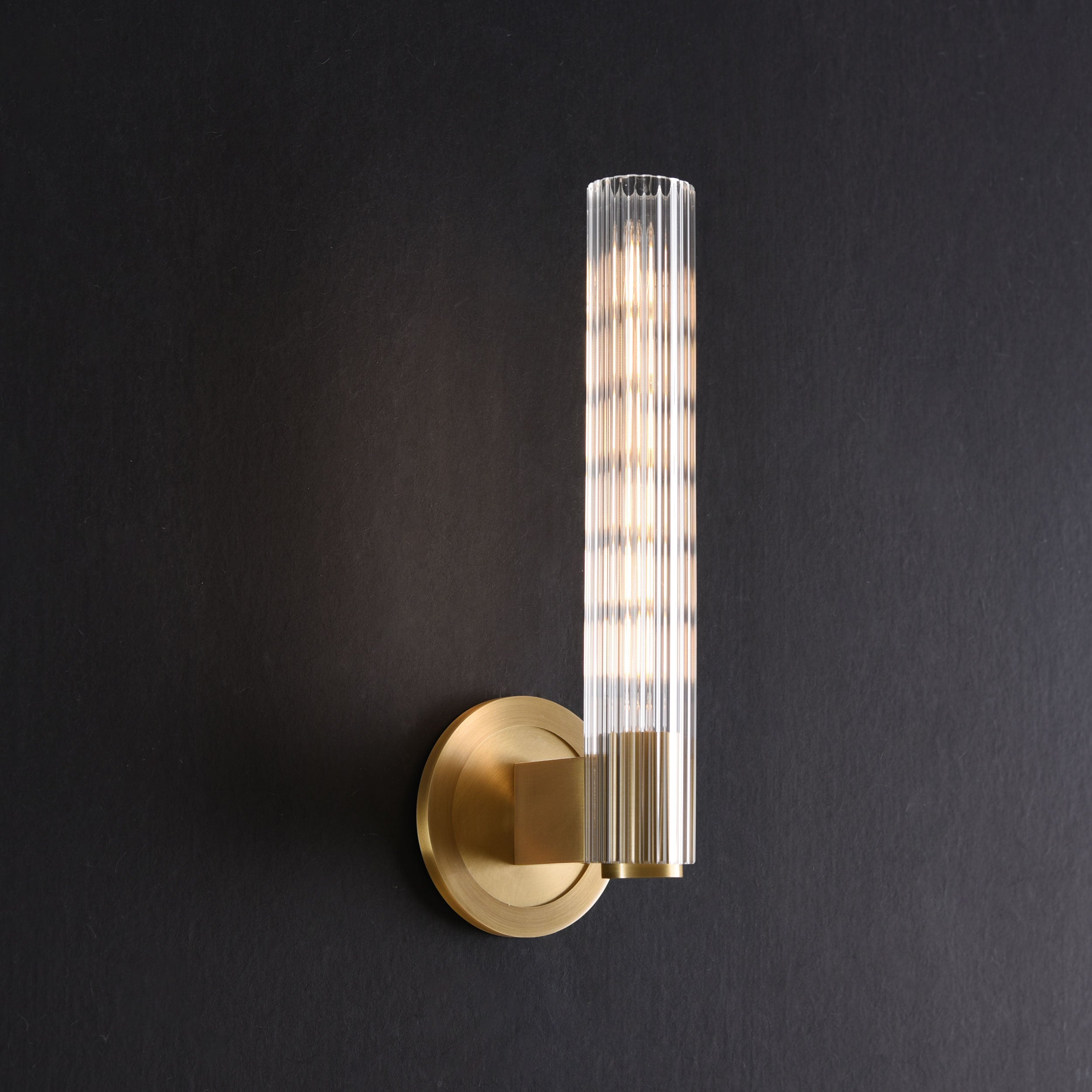 Layker Single Sconce Brass