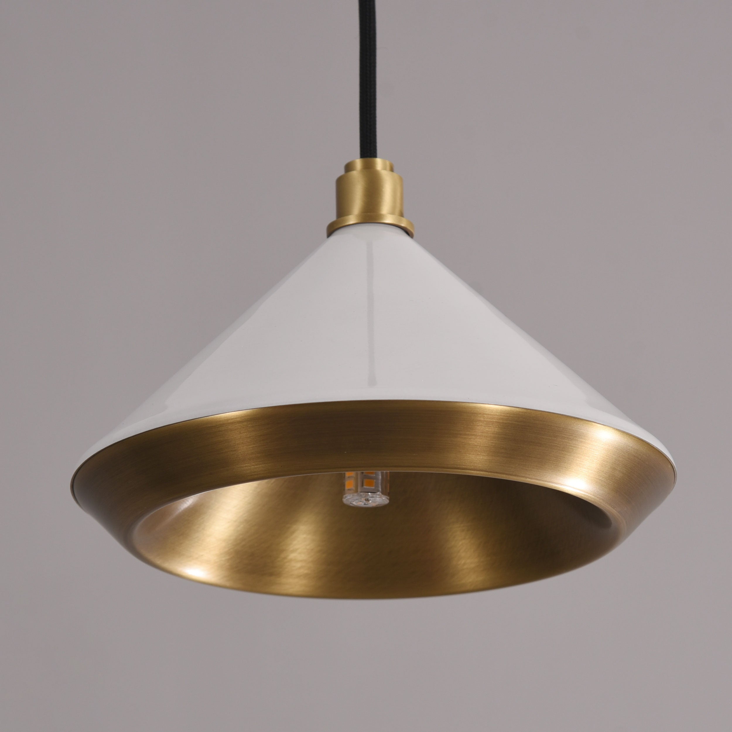 Munge Pendant Brass