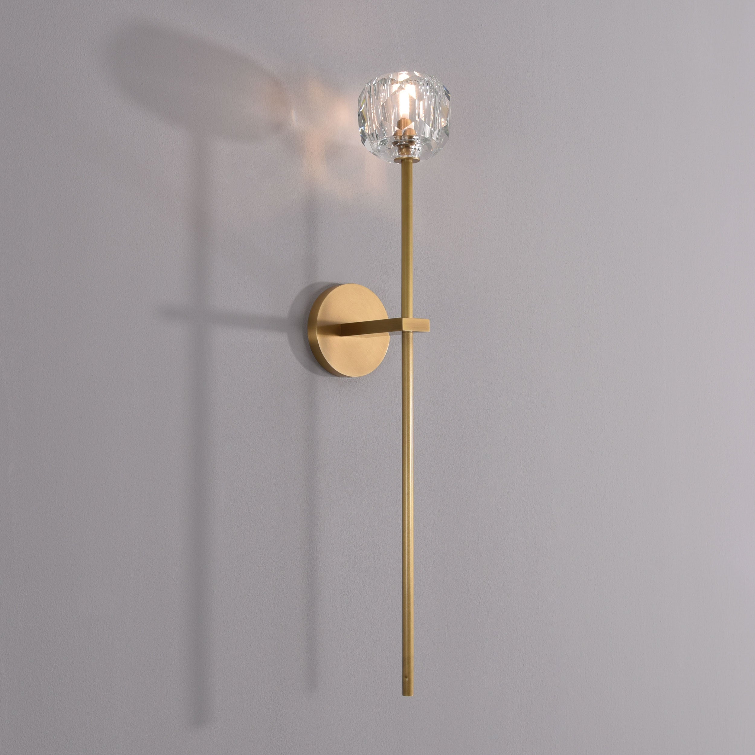 Spheres De Crystal Single Sconce Brass