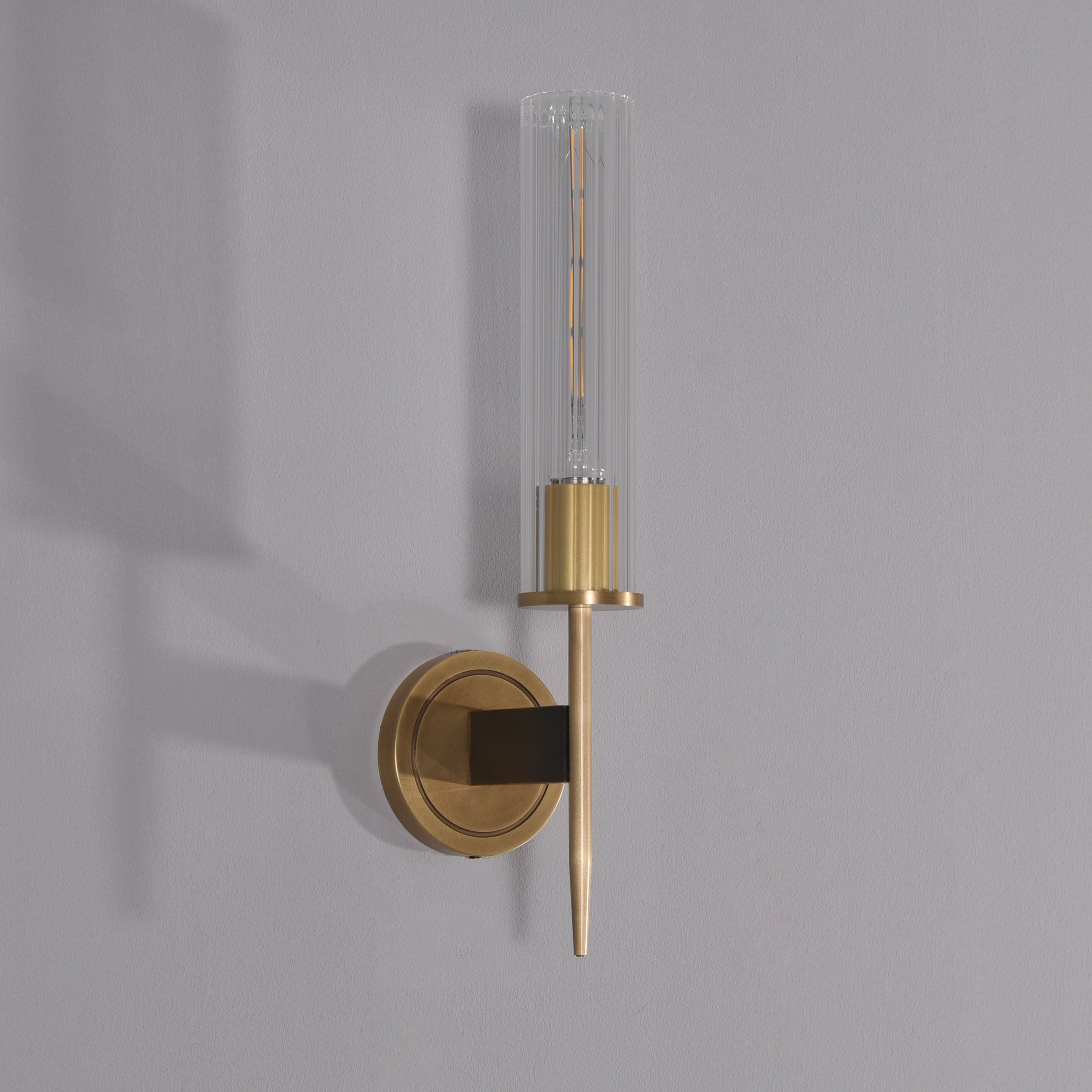 Figure Single Sconce Brass