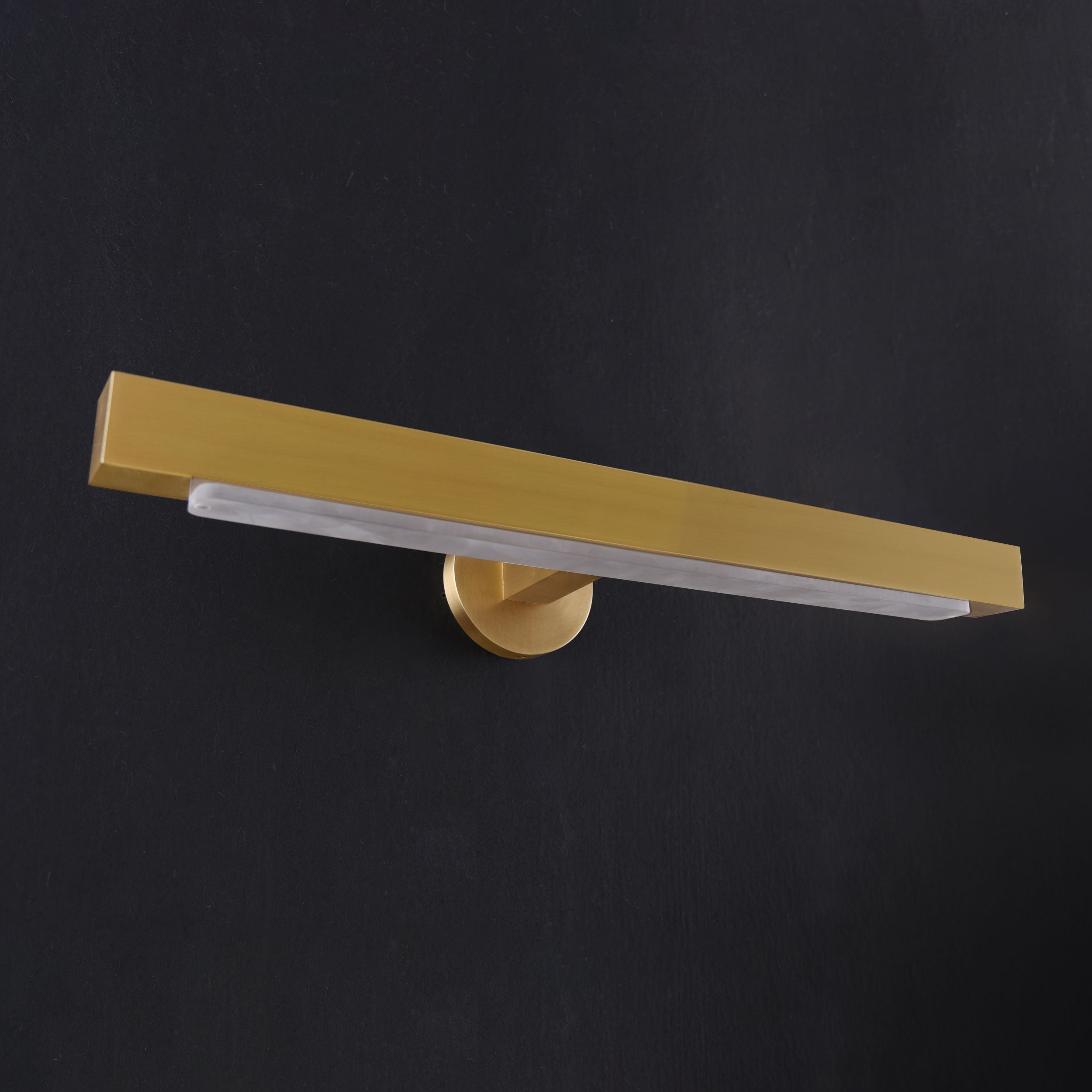 Roll Picture Sconce Brass