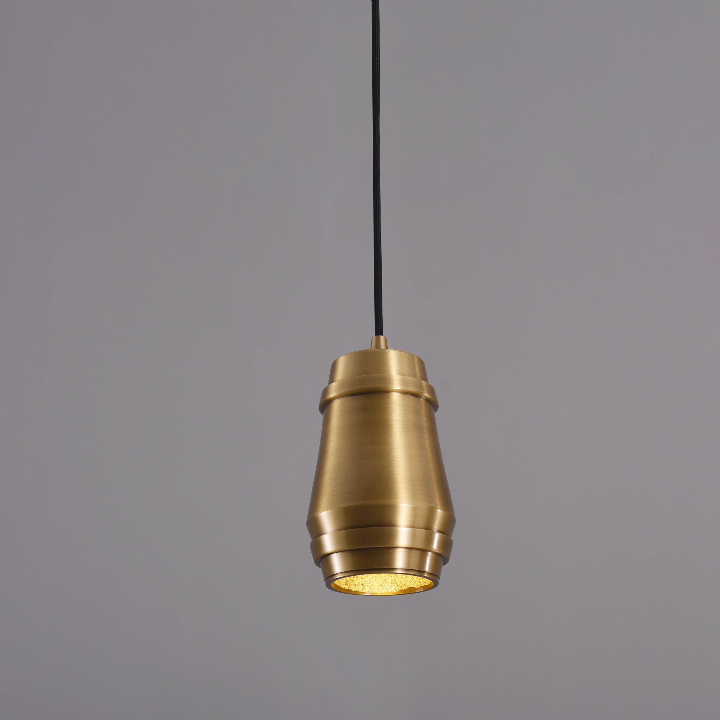 Larate Pendant Brass