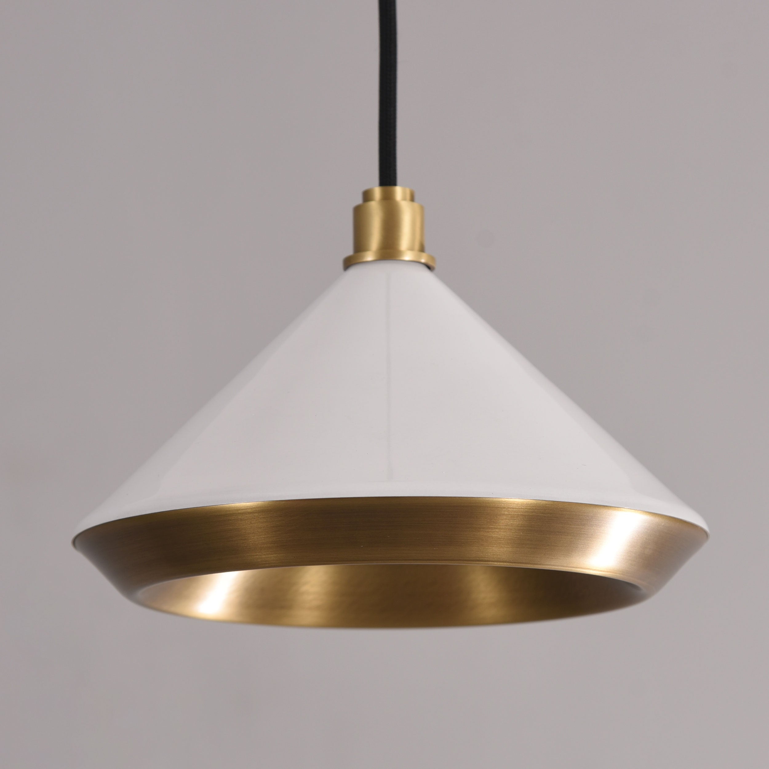 Munge Pendant Brass