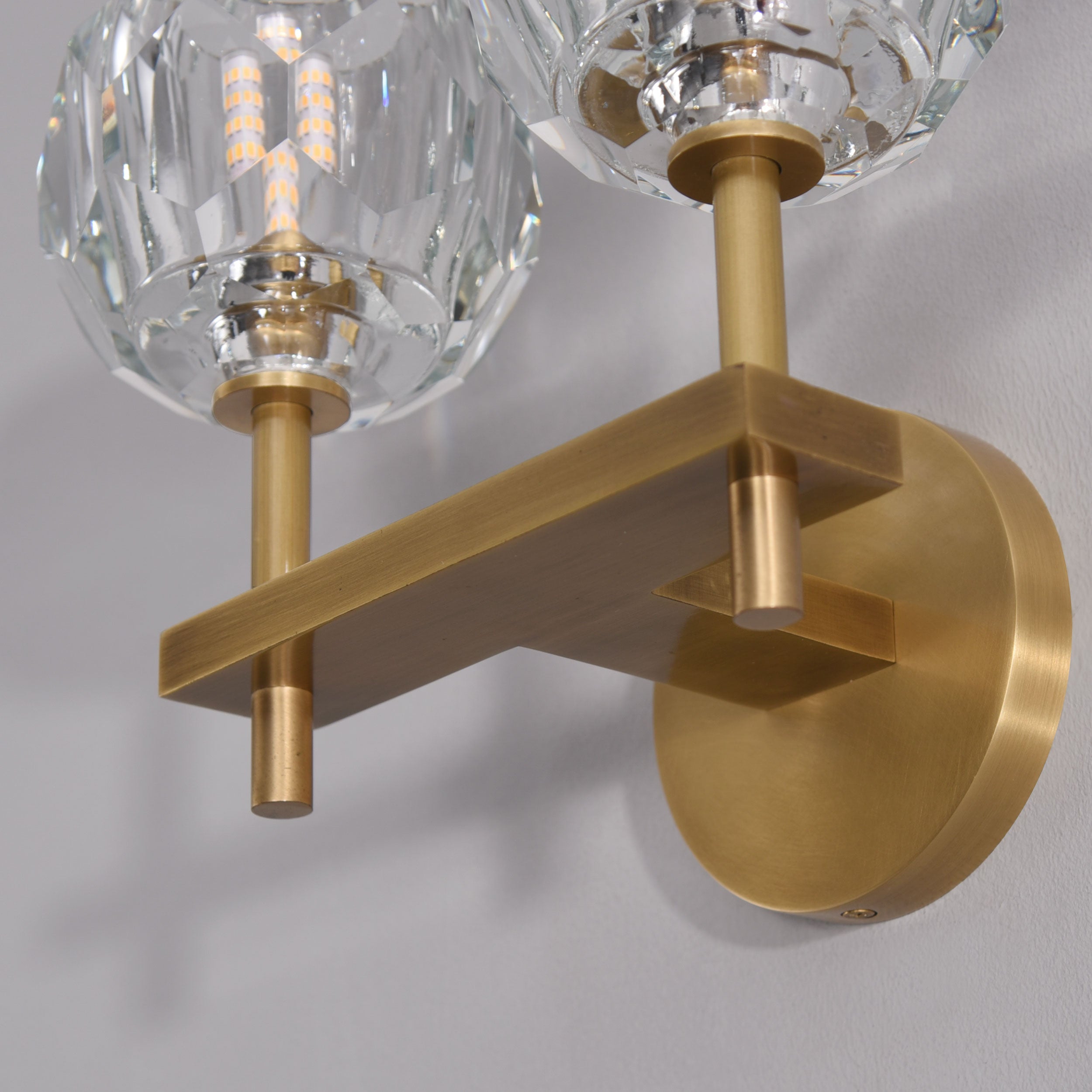 Spheres De Crystal Double Sconce Brass