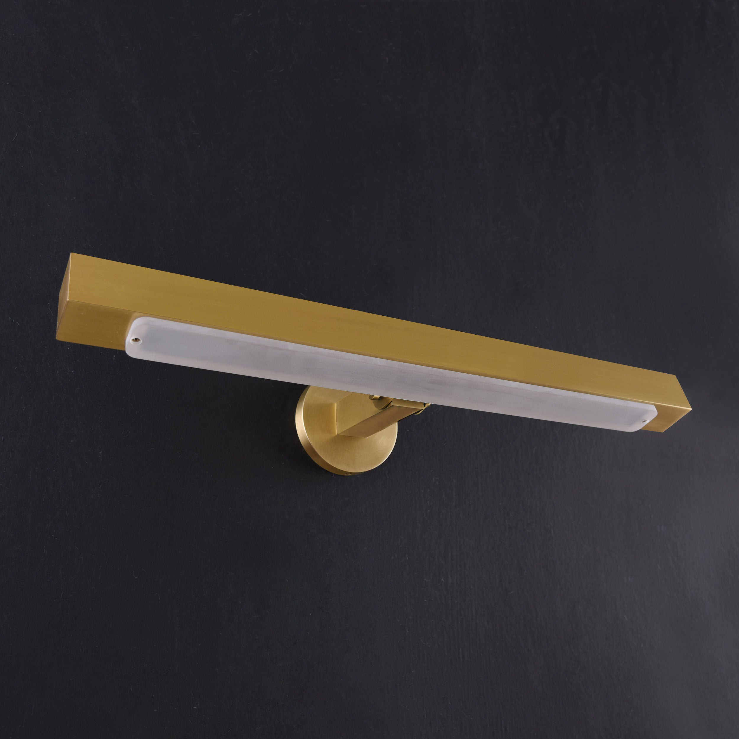 Roll Picture Sconce Brass
