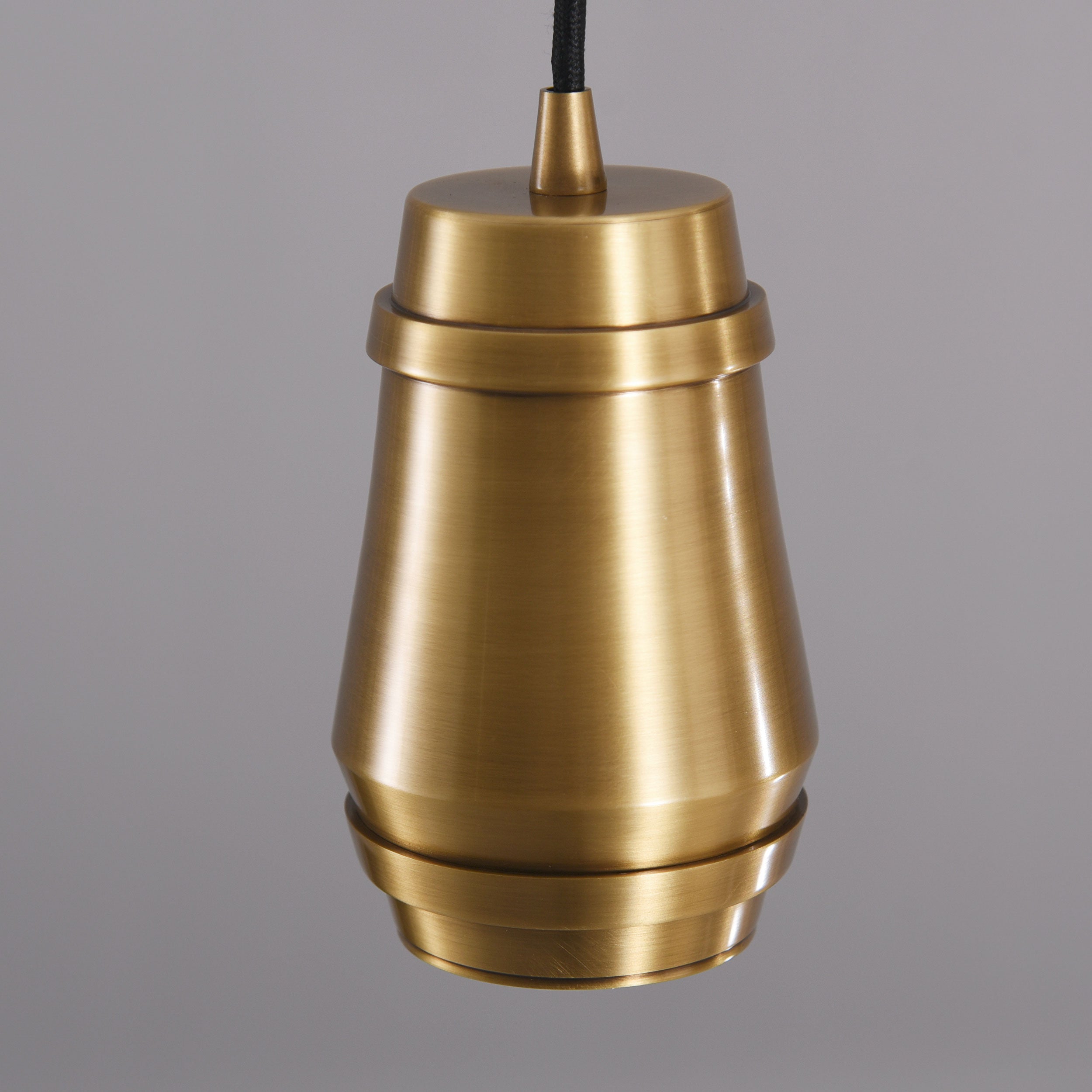 Larate Pendant Brass