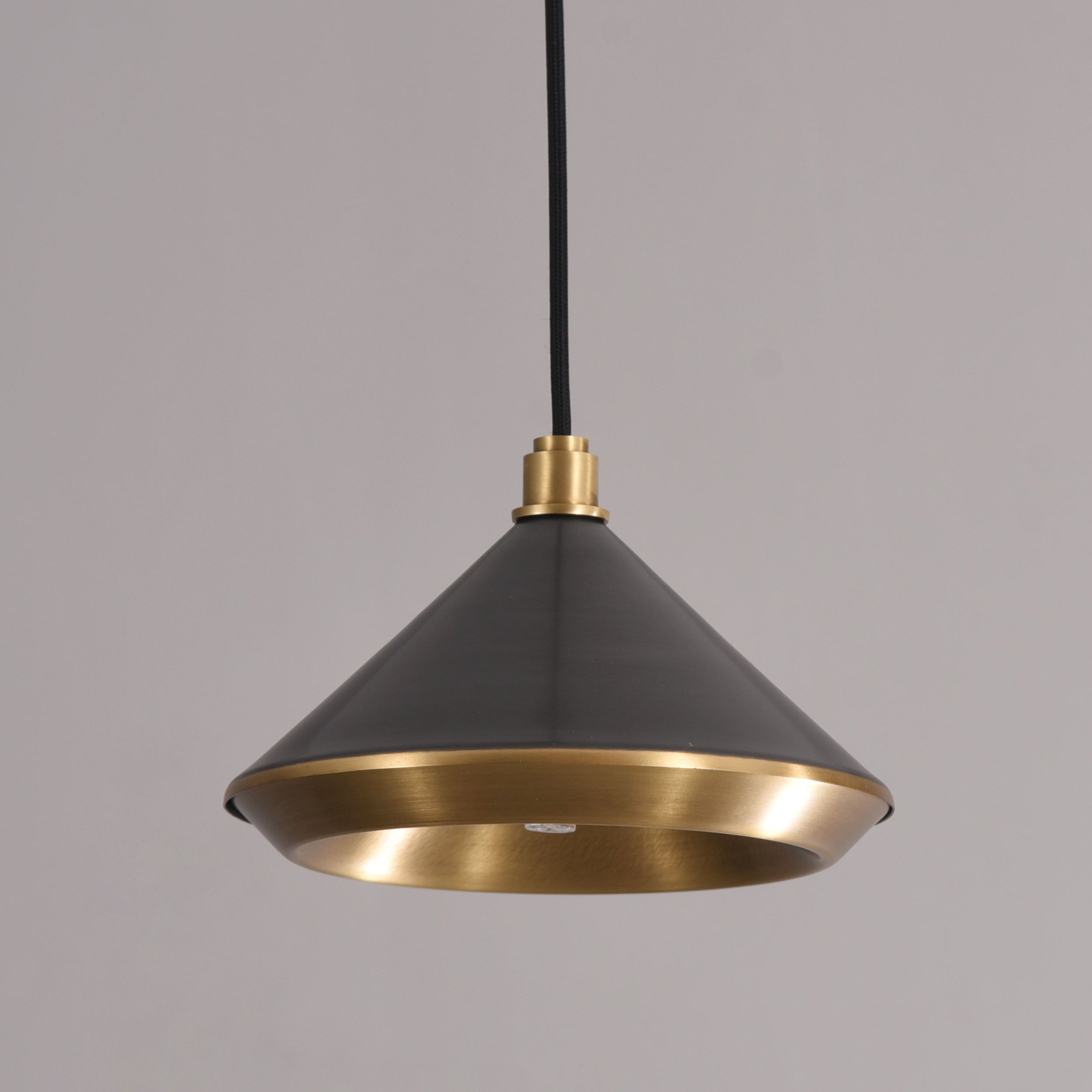 Munge Pendant Brass