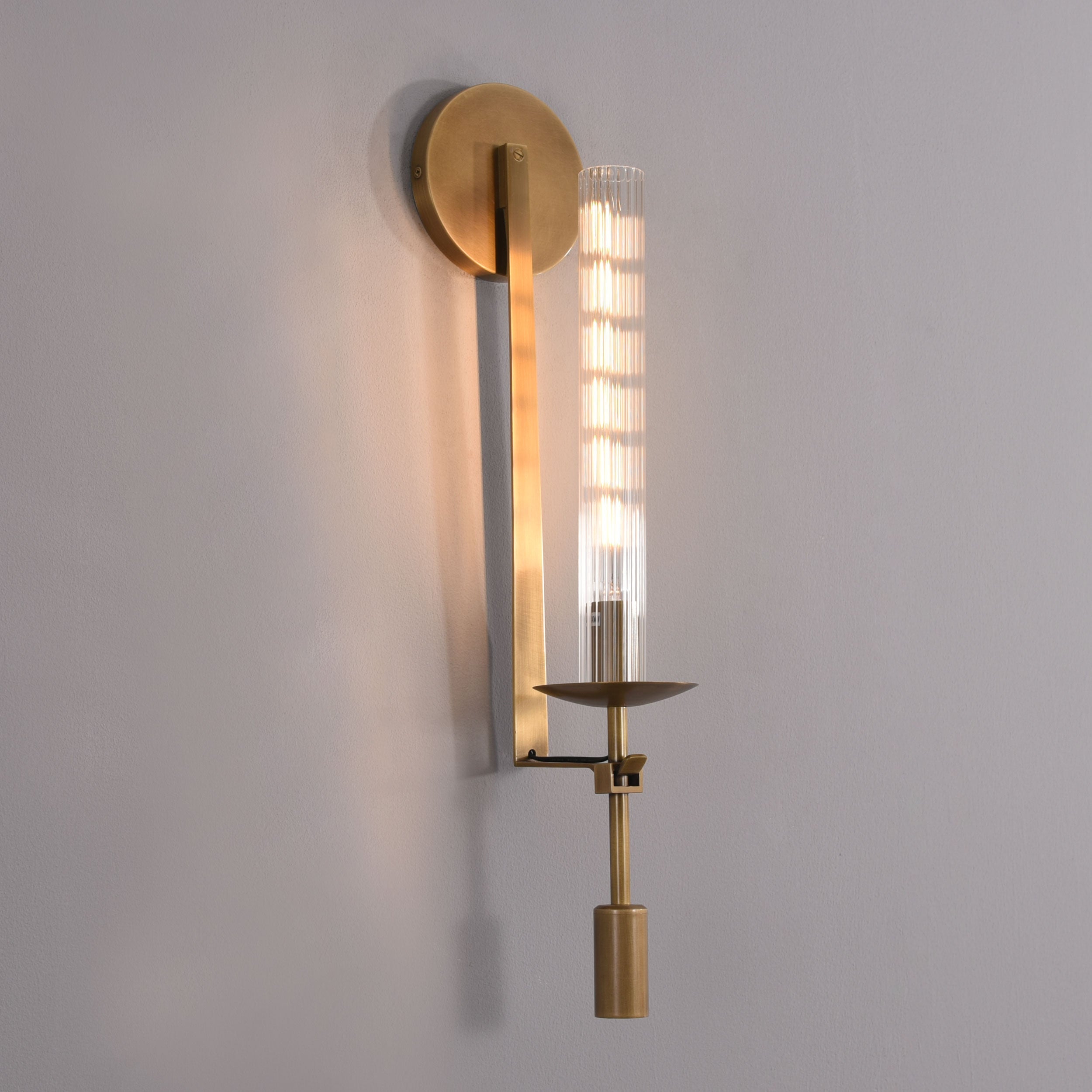 Allan single Sconce Brass