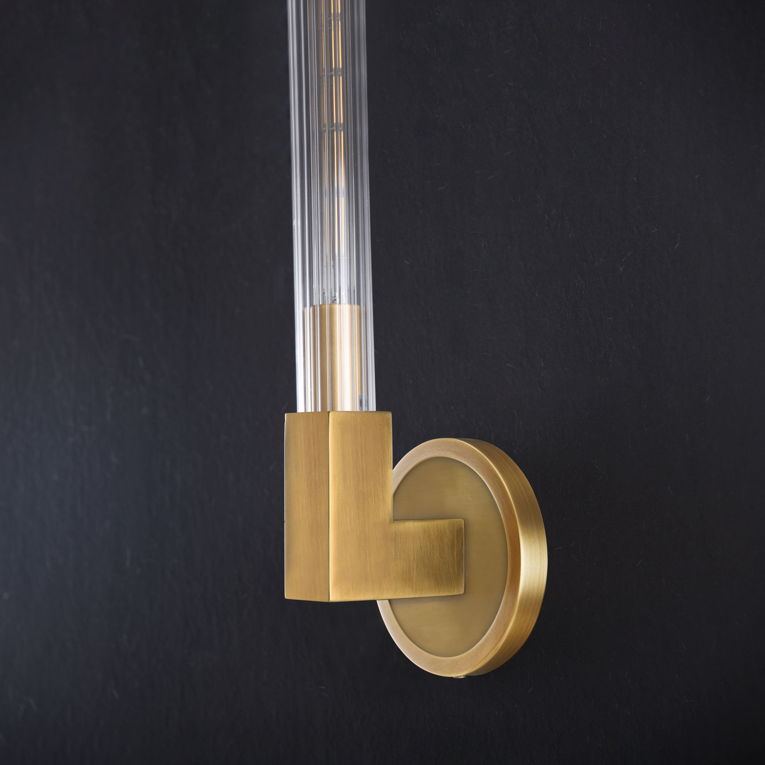 Herence single sconce brass