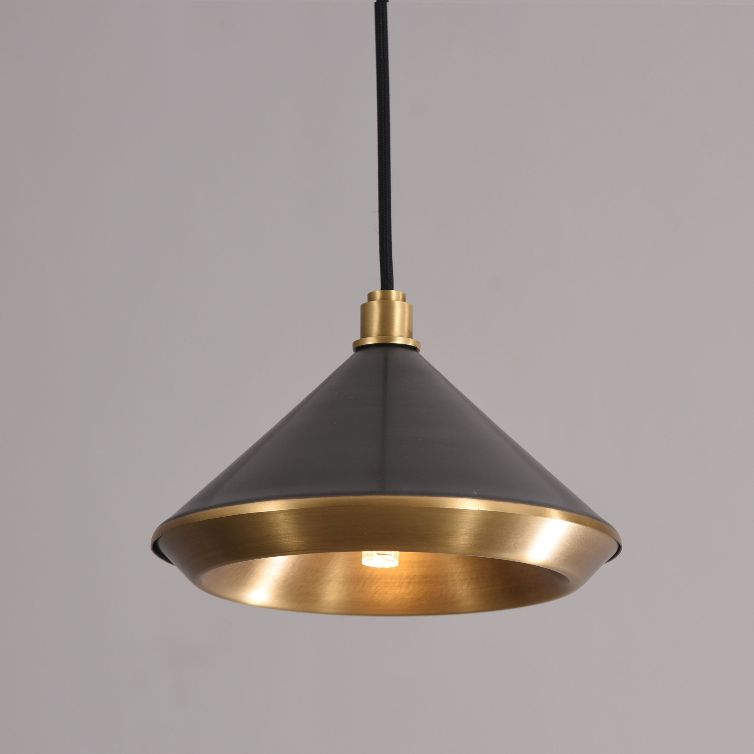 Munge Pendant Brass