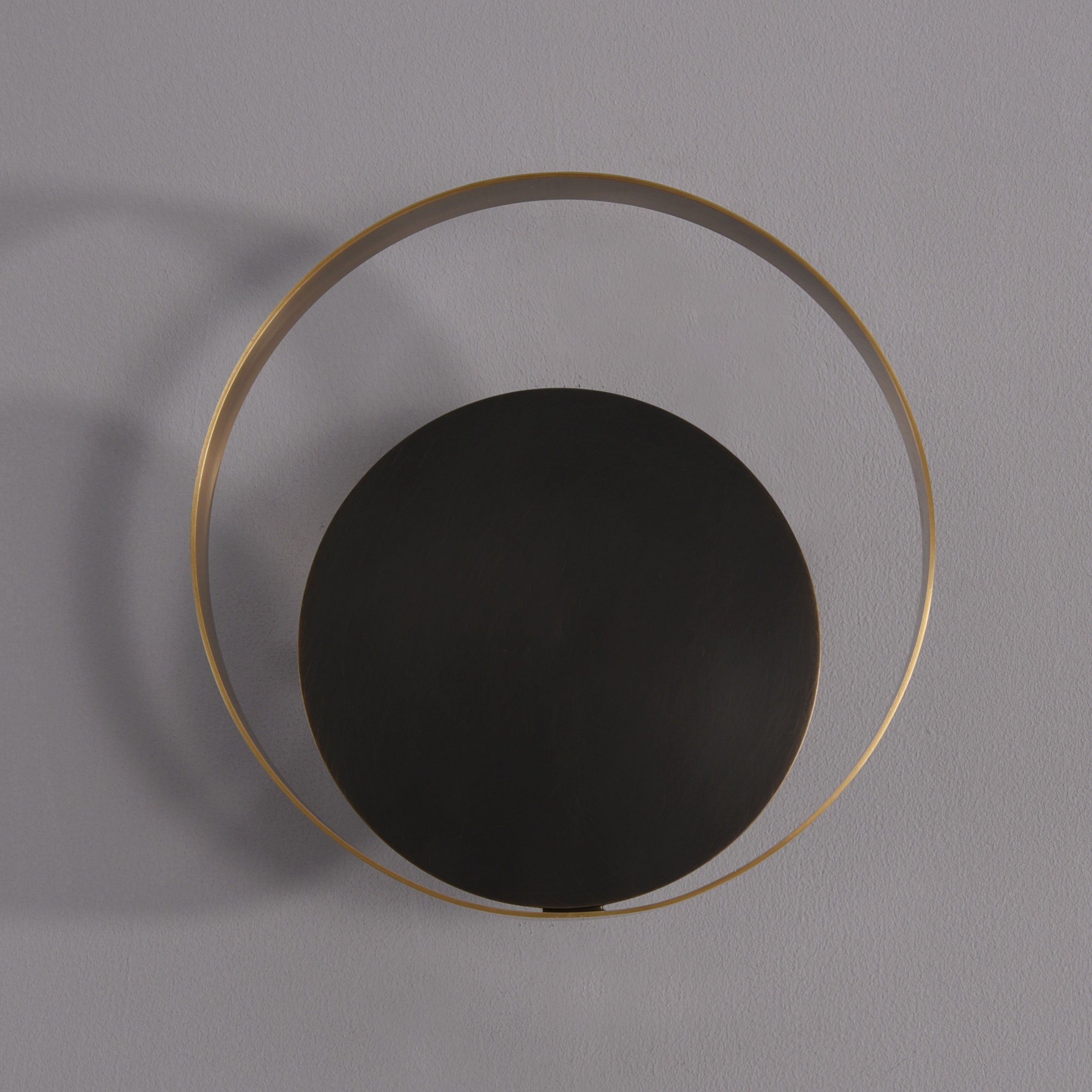 Circle Sconce Brass