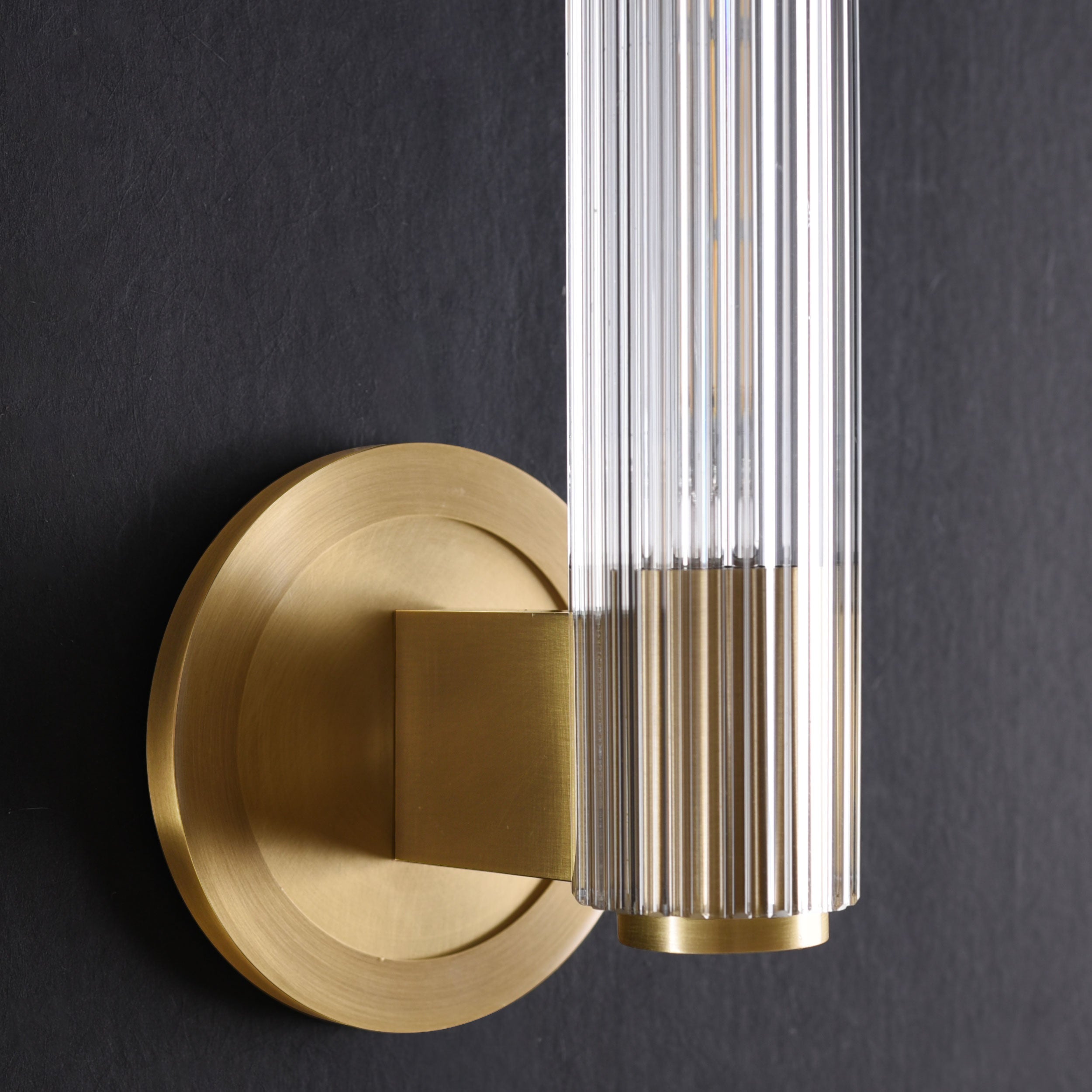 Layker Single Sconce Brass