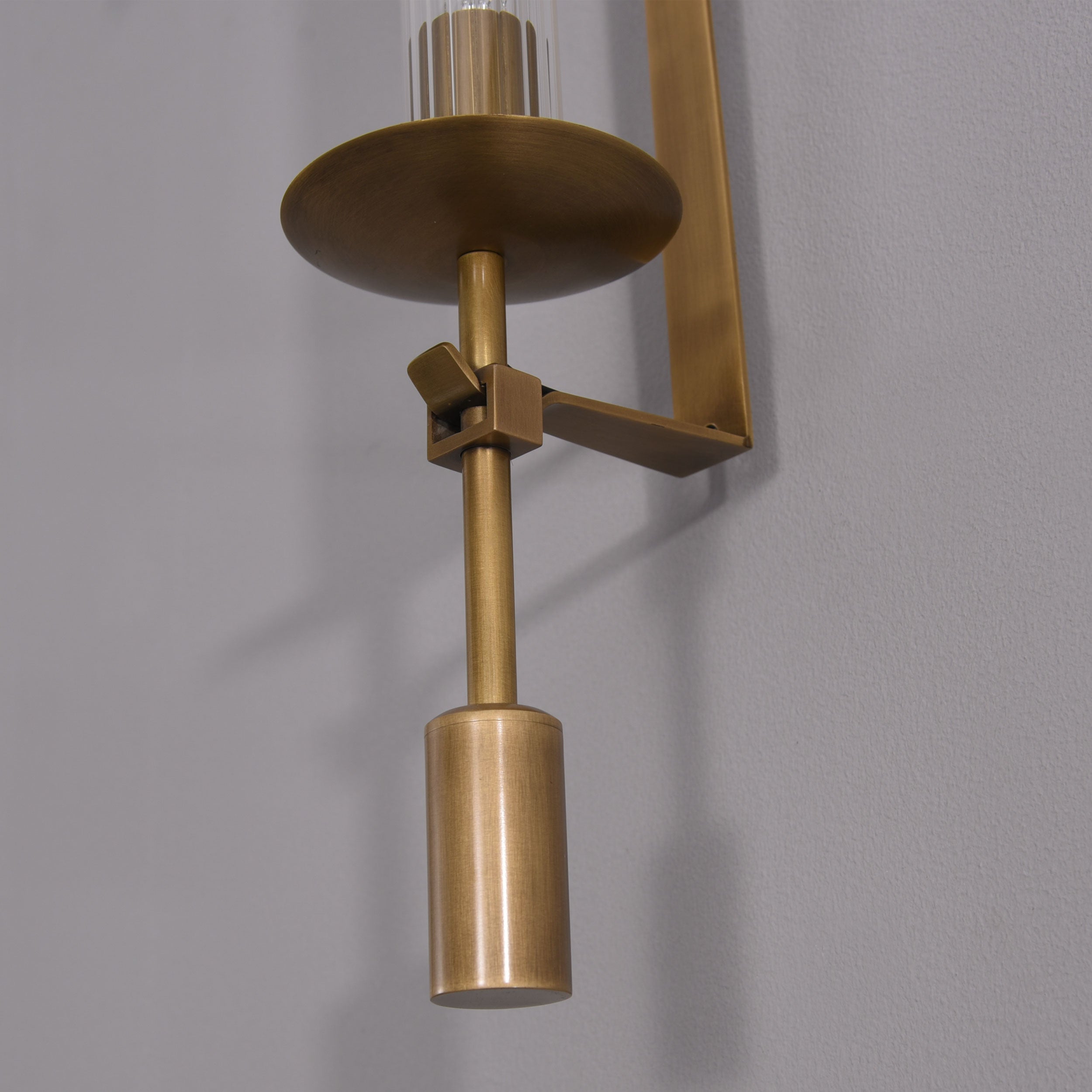 Allan single Sconce Brass