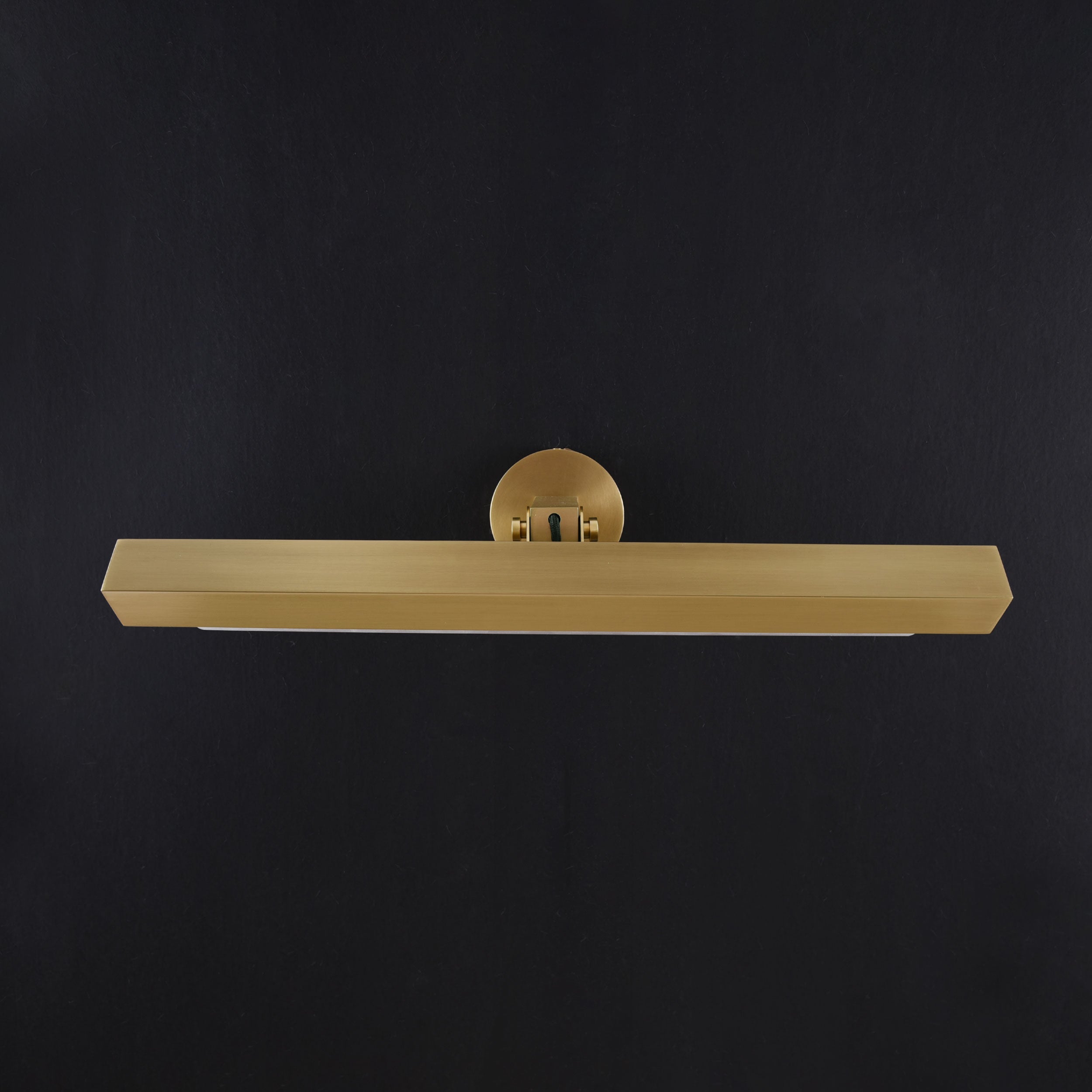 Roll Picture Sconce Brass